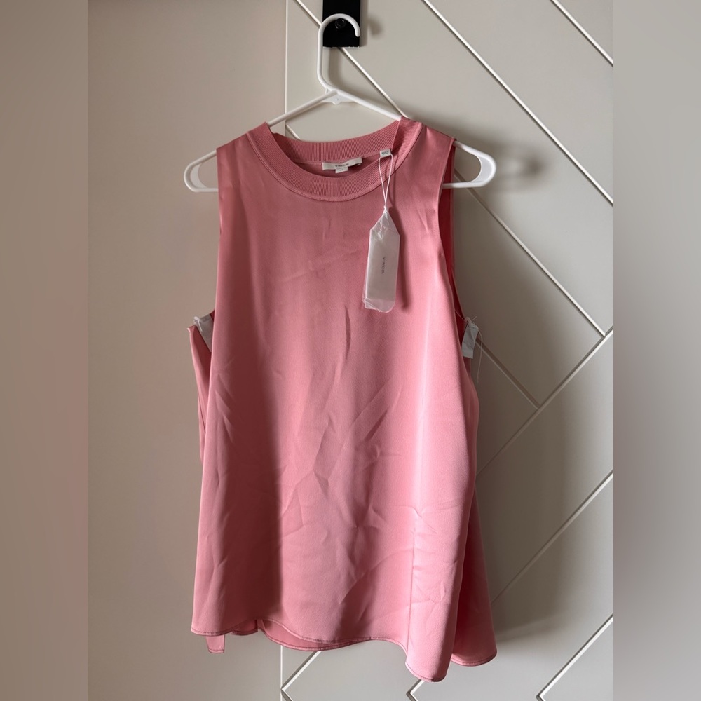 Chic Pink Sleeveless Women's Muscle Tee